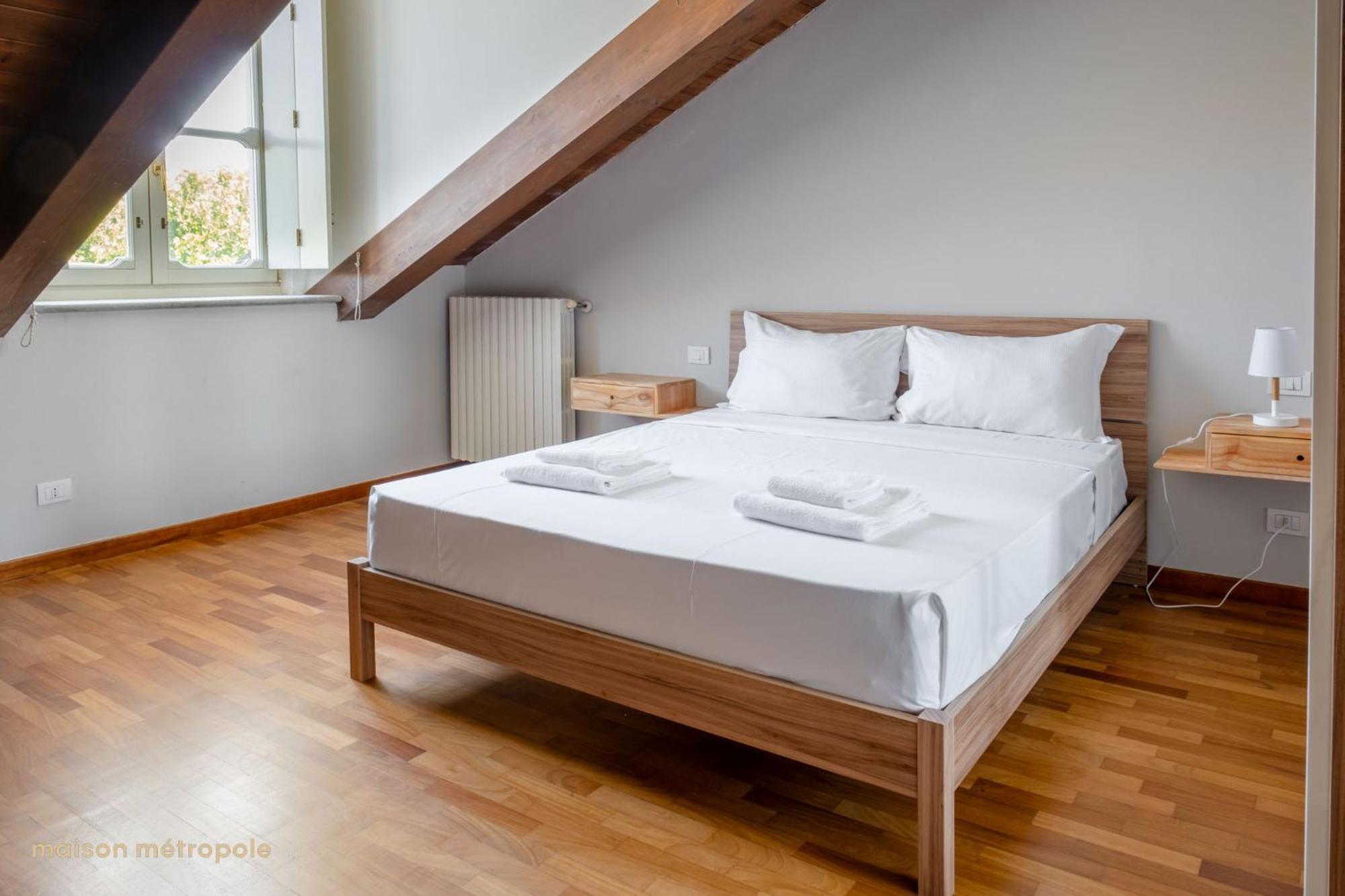 De Gasperi Terrace 2 *